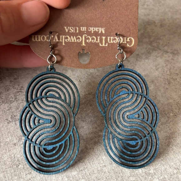 Green Tree Jewelry Earrings Lightweight Laser Cut Wood 2 pairs - Picture 6 of 11
